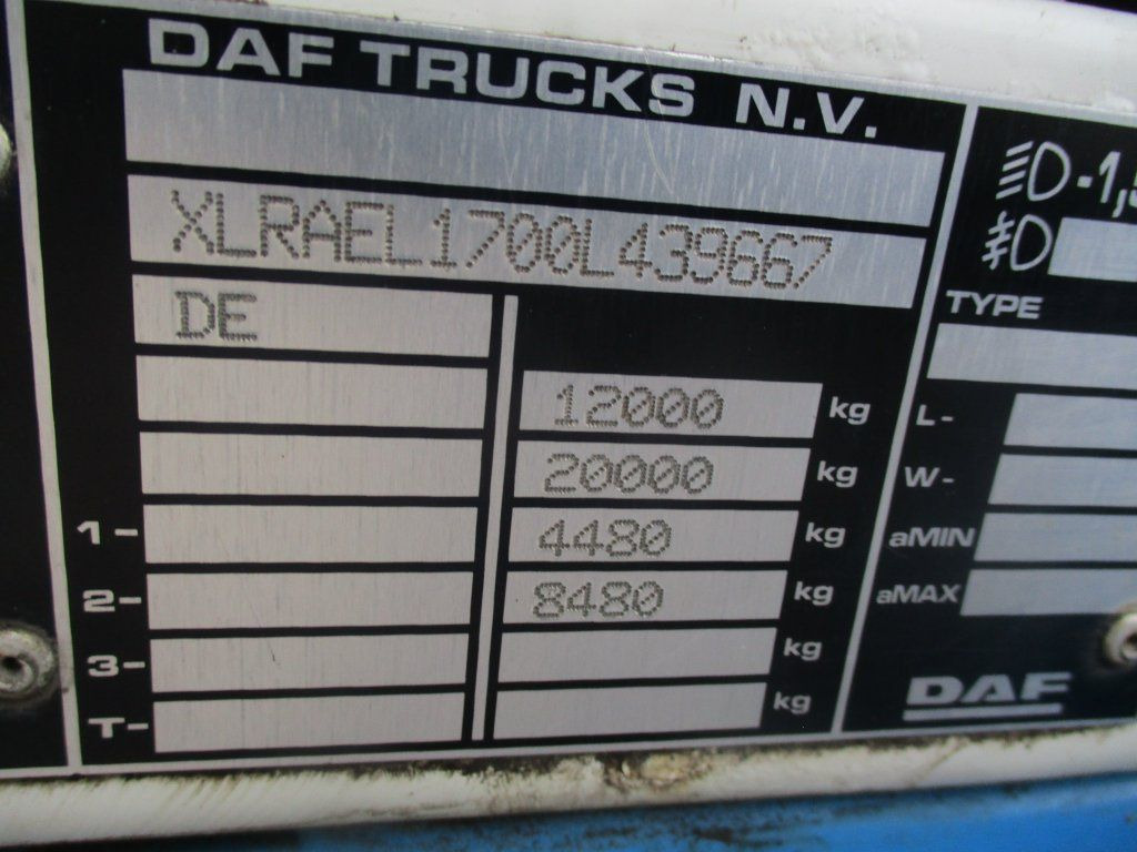 Camião de lona DAF LF 45.220: foto 13