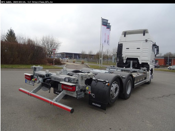 MAN TGX (TG3) 26.470 6x2-4 LL BDF Mildner  - Camião transportador de contêineres/ Caixa móvel: foto 2