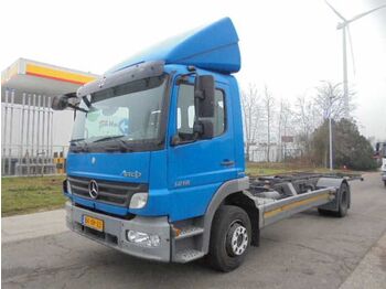 Camião transportador de contêineres/ Caixa móvel Mercedes-Benz Atego 1218 L: foto 1