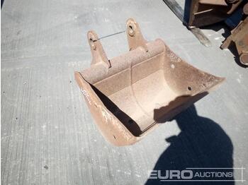 26" Digging Bucket to suit Case Backhoe Loader - Balde
