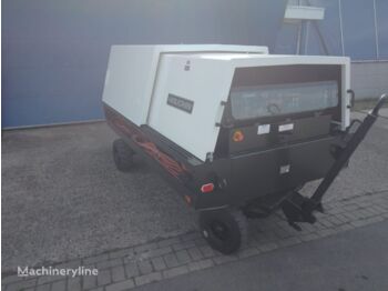 Houchin, Mercedes truck-mounted Houchin C690 - Equipamento aeroportuário