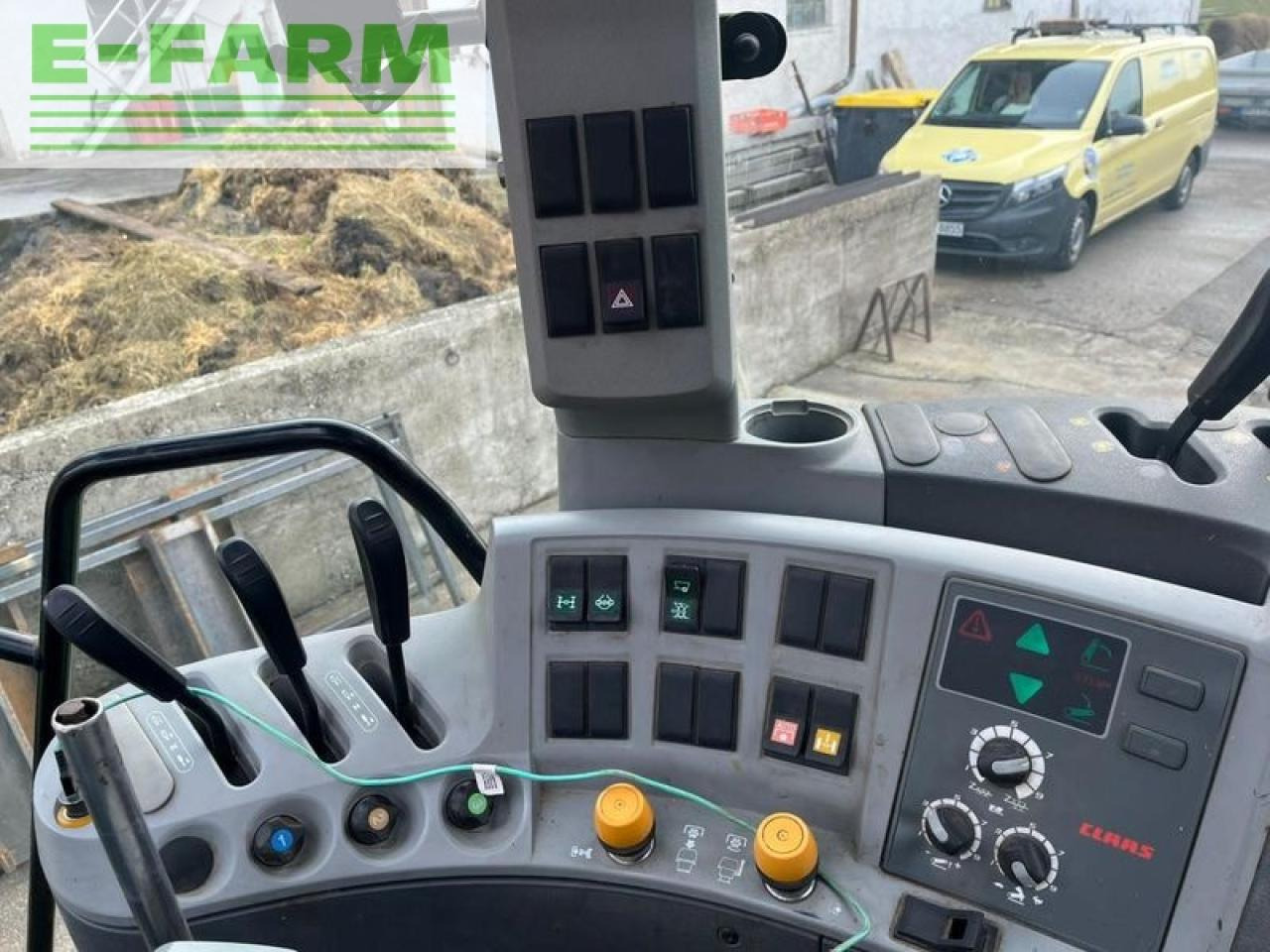 Trator CLAAS arion 520: foto 11