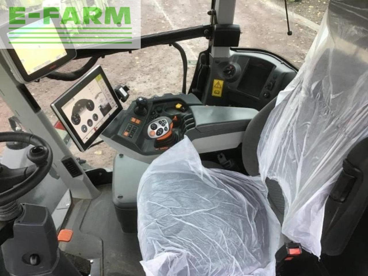 Trator CLAAS xerion 4200 vc: foto 7
