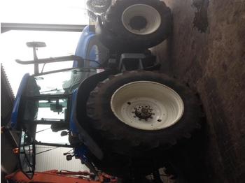 Trator NEW HOLLAND TM175 4WD TRACTOR: foto 1