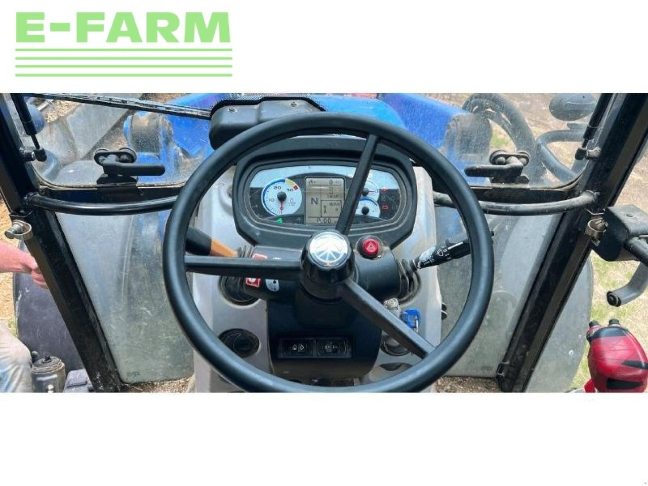 Trator New Holland t5.95: foto 3