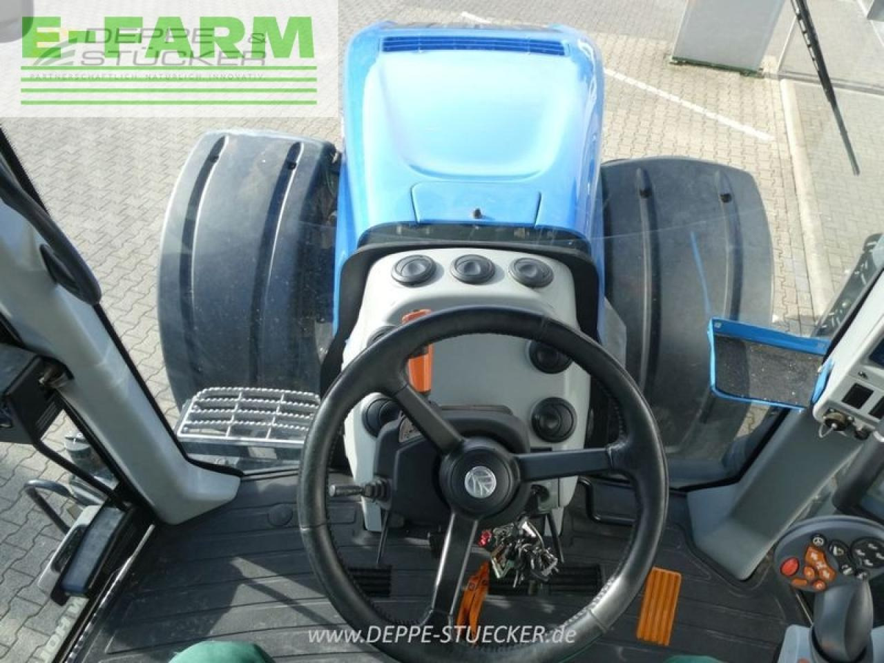Trator New Holland t8 390: foto 17