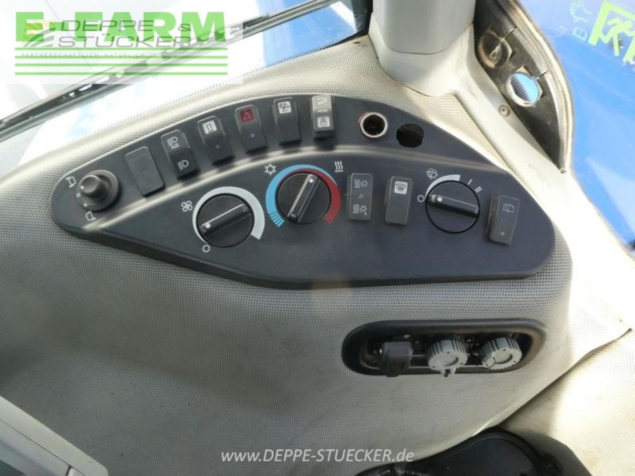 Trator New Holland t8 390: foto 14