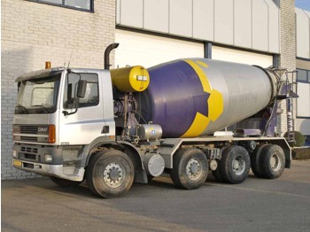 GINAF M 4243 TS - Camião betoneira
