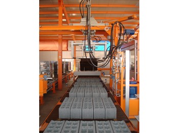 SUMAB Sweden HIGH BLOCK OUTPUT! R-1000 (2000 blocks/Hour) Stationary block machine - Equipamento de betão