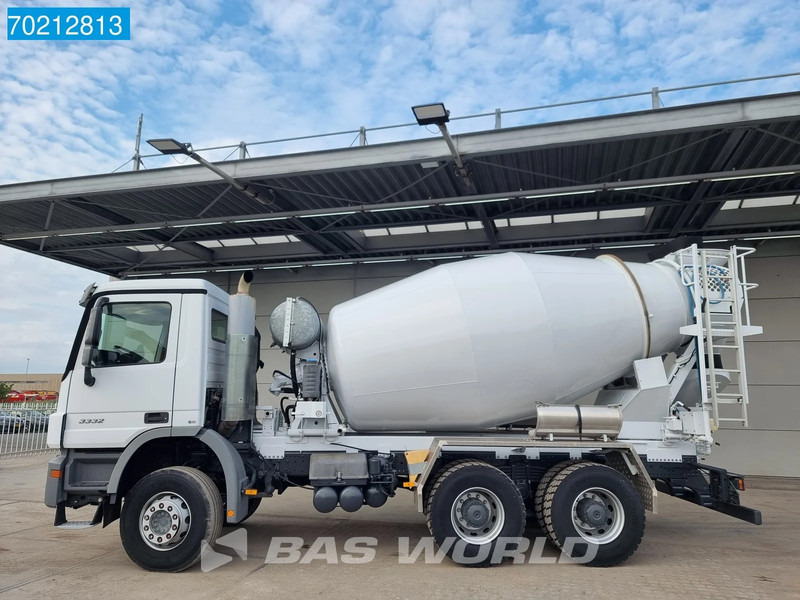 Camião betoneira novo Mercedes-Benz Actros 3332 6X4 NEW 2013 production 8m3 Mixer Big-Axle Euro 3: foto 7