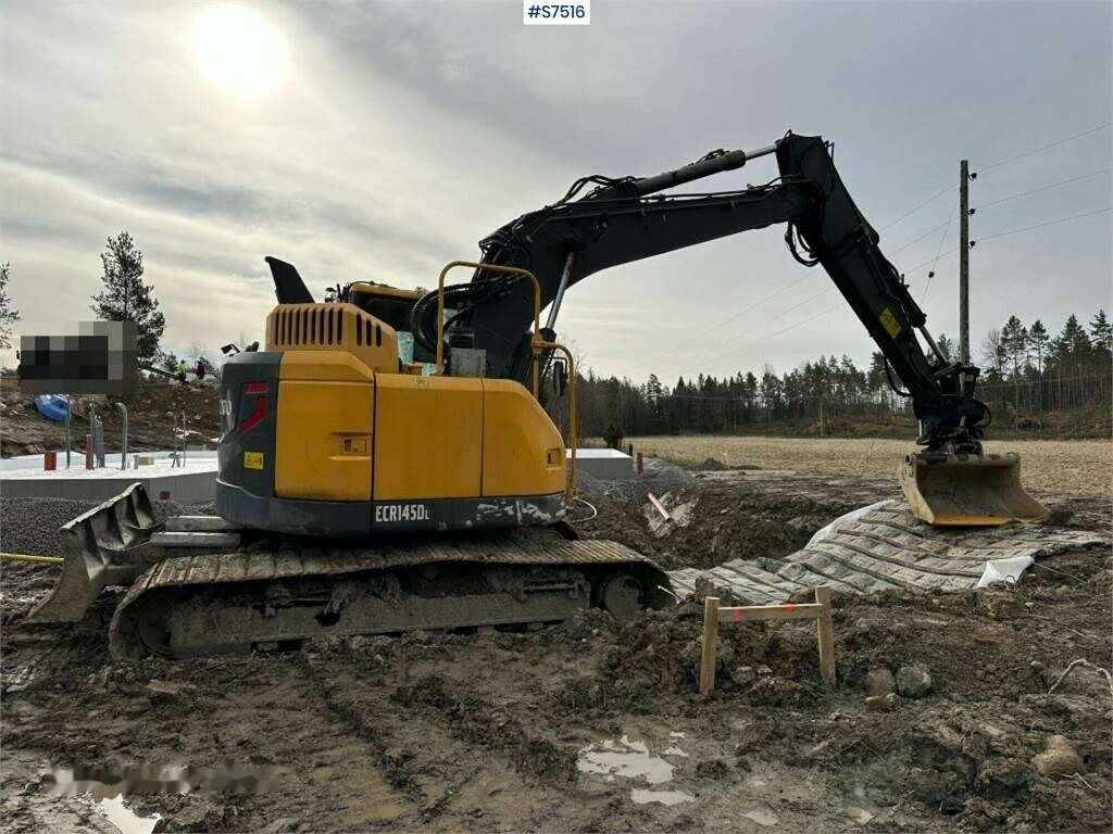 Escavadora de rastos Volvo ECR145DL Crawler excavator with rotor and buckets: foto 6