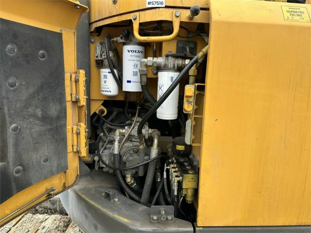 Escavadora de rastos Volvo ECR145DL Crawler excavator with rotor and buckets: foto 25