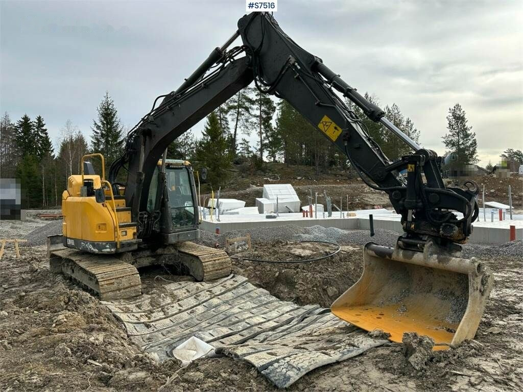 Escavadora de rastos Volvo ECR145DL Crawler excavator with rotor and buckets: foto 7