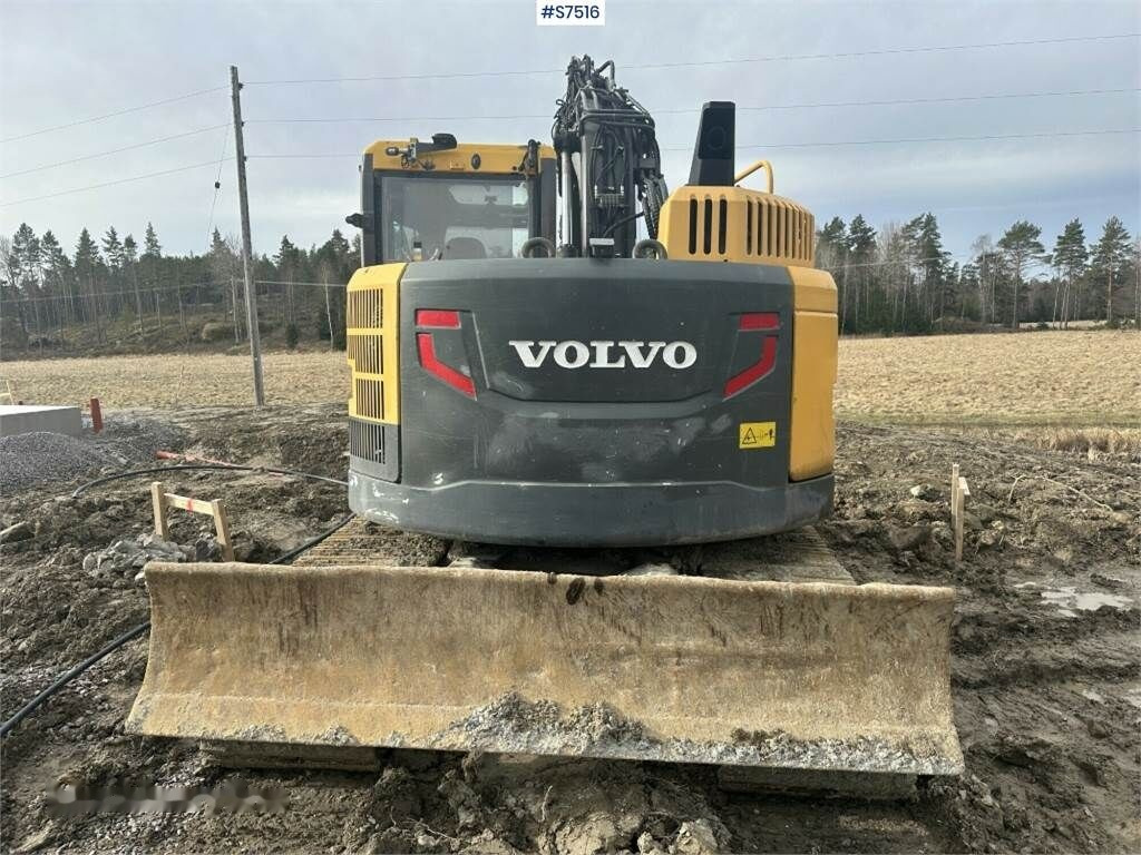 Escavadora de rastos Volvo ECR145DL Crawler excavator with rotor and buckets: foto 4