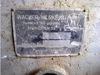 Wacker DVPN 75 - Máquina de construção