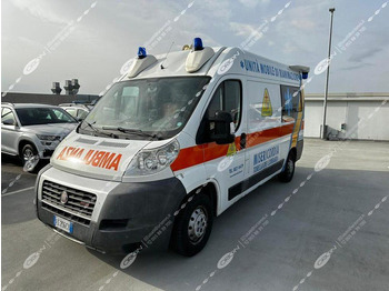 Ambulância FIAT