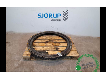 Komatsu PW148-8 Slewing Ring  - Coroa de giro