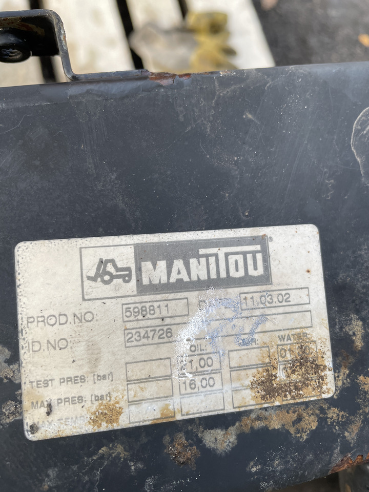 Radiador de óleo por Máquina de construção Manitou - chłodnica wody i oleju 234726: foto 4