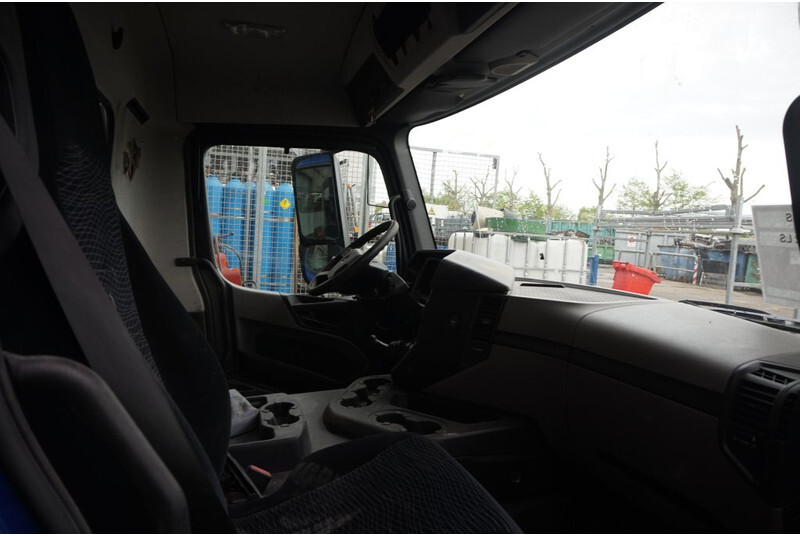Cabine e interior por Camião Mercedes-Benz ANTOS S-CAB CLASSICSPACE 320MM MM TUNNEL: foto 6