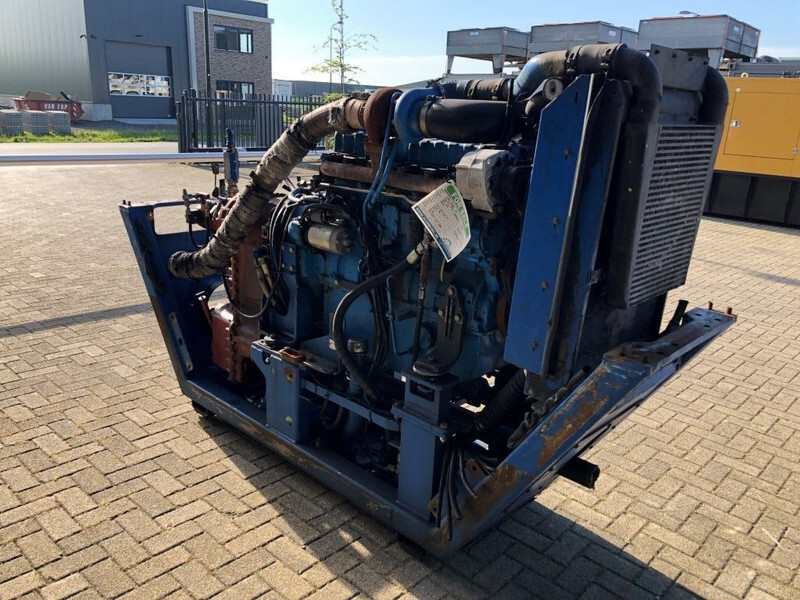 Motor Sisu Valmet Diesel 74.234 ETA 181 HP diesel enine with ZF gearbox: foto 14