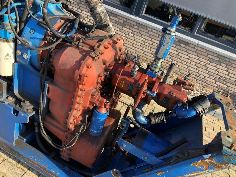 Motor Sisu Valmet Diesel 74.234 ETA 181 HP diesel enine with ZF gearbox: foto 11