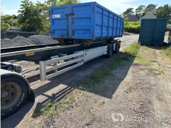  Lastväxlarsläp Kilafors - Reboque transportador de contêineres/ Caixa móvel