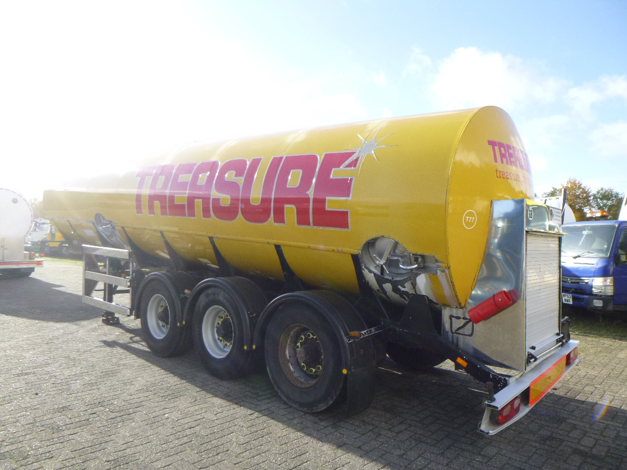 Semirreboque tanque para transporte de alimentos Crane Fruehauf Food (beer) tank inox 30 m3 / 2 comp: foto 3