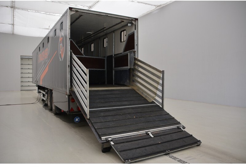 Semi-reboque para cavalos DESOT Horse trailer (10 horses): foto 20
