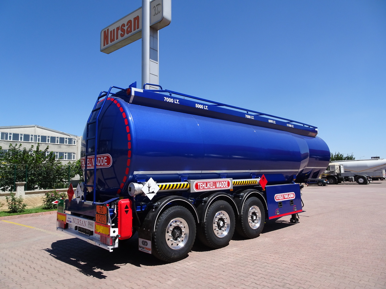 Semirreboque tanque para transporte de combustível novo NURSAN Aluminium Fuel Tanker: foto 7