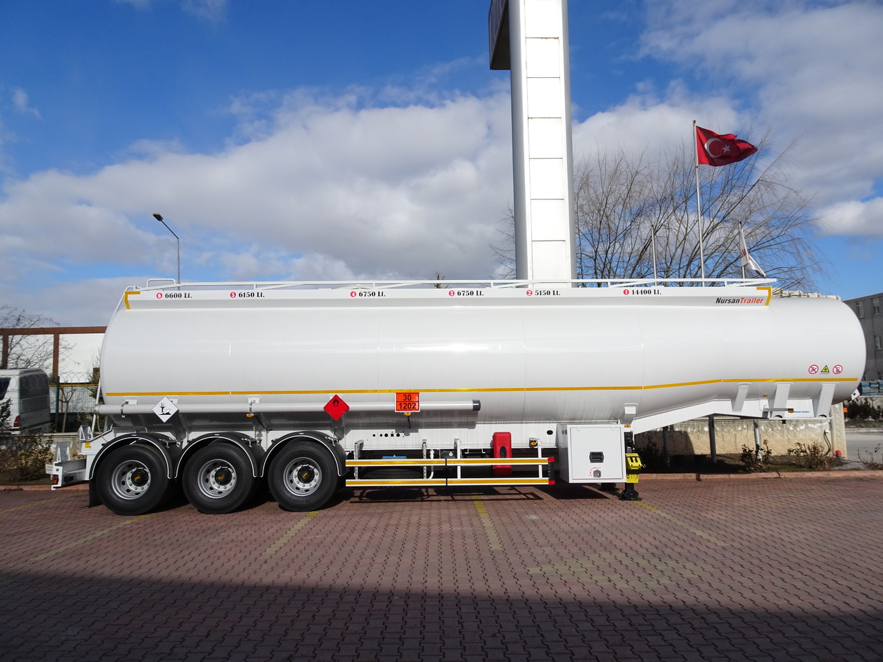 Semirreboque tanque para transporte de combustível novo NURSAN Aluminium Fuel Tanker: foto 12