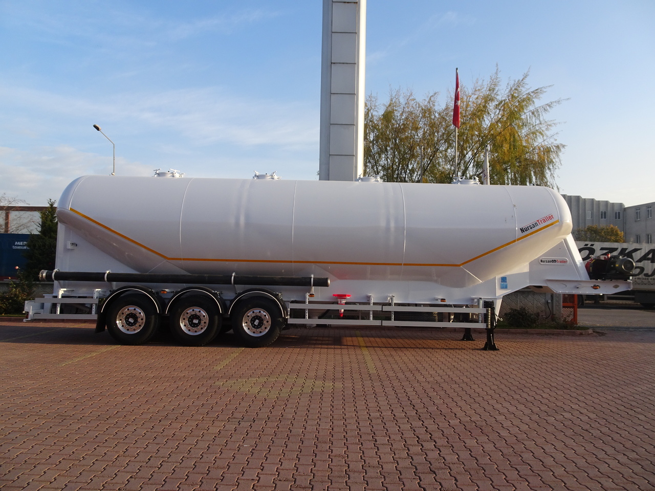 Semirreboque silo para transporte de silagem novo NURSAN Aluminium W Type Silo: foto 16