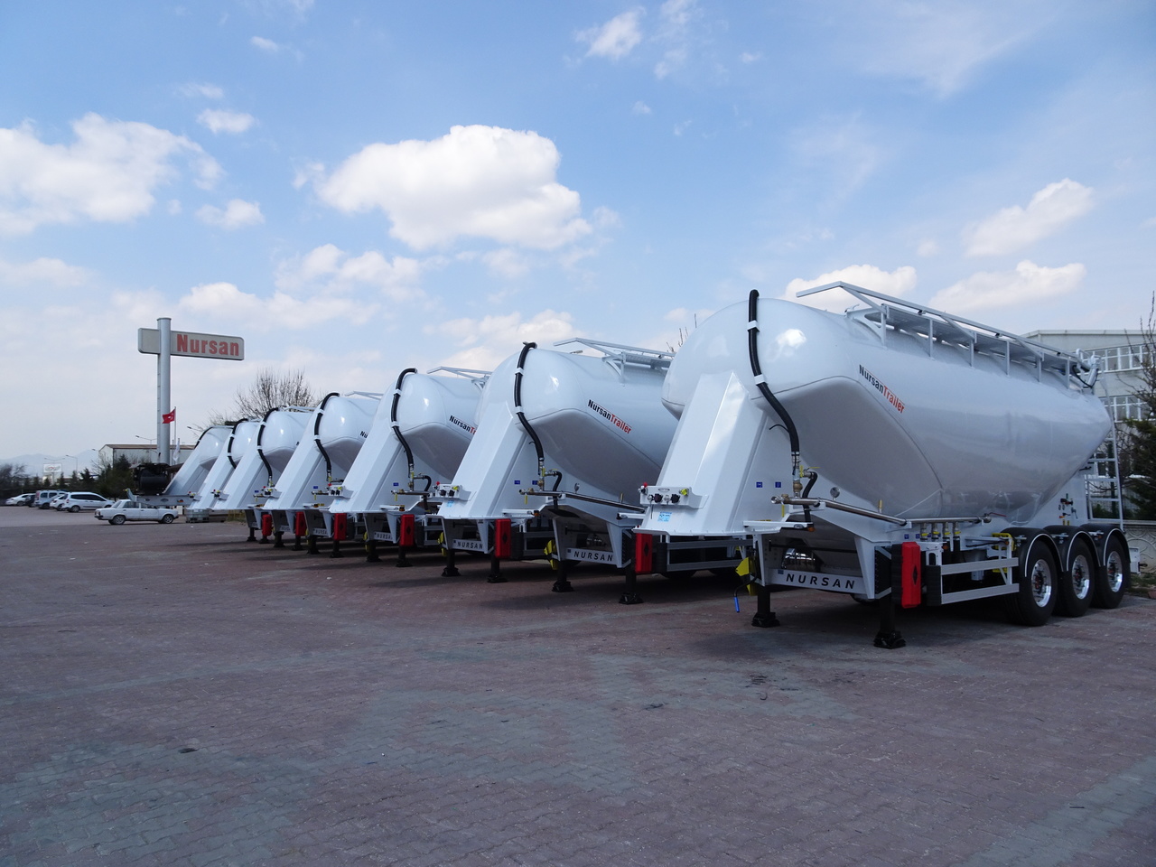 Semirreboque silo para transporte de silagem novo NURSAN Aluminium W Type Silo: foto 15