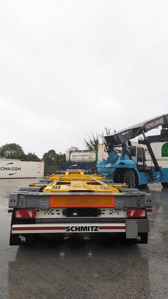 Semi-reboque transportador de contêineres/ Caixa móvel para transporte de contêineres novo Schmitz Cargobull Skelly: foto 18