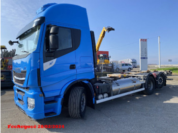 Camião transportador de contêineres/ Caixa móvel IVECO Stralis