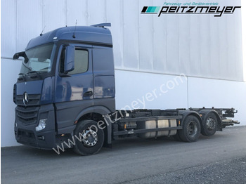 Camião transportador de contêineres/ Caixa móvel MERCEDES-BENZ Actros 2542