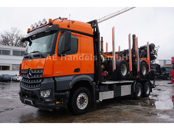 Camião de transporte de madeira MERCEDES-BENZ Arocs 2658