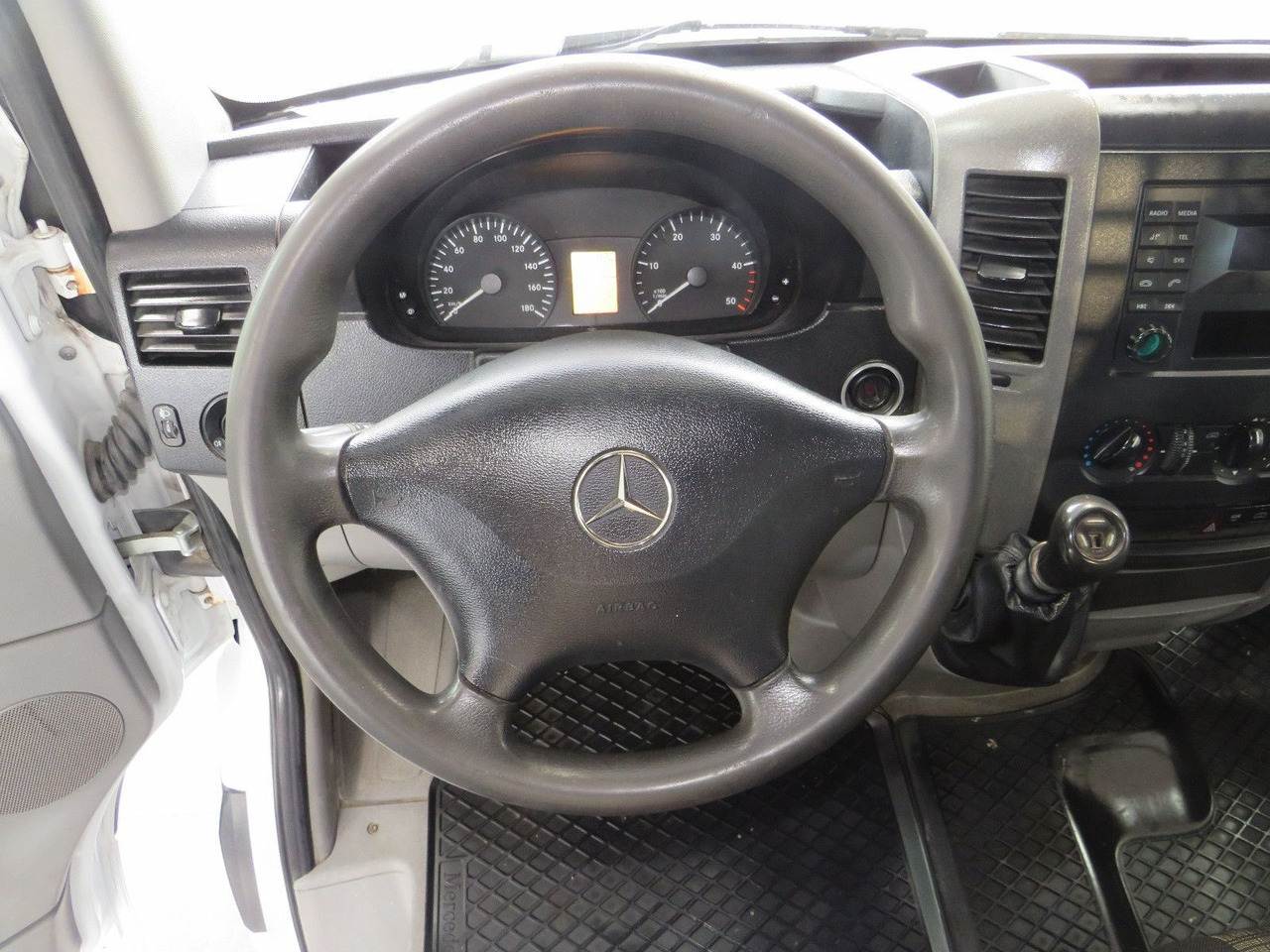 Carrinha de caixa aberta Mercedes-Benz Sprinter 316 CDI Flatbed: foto 8