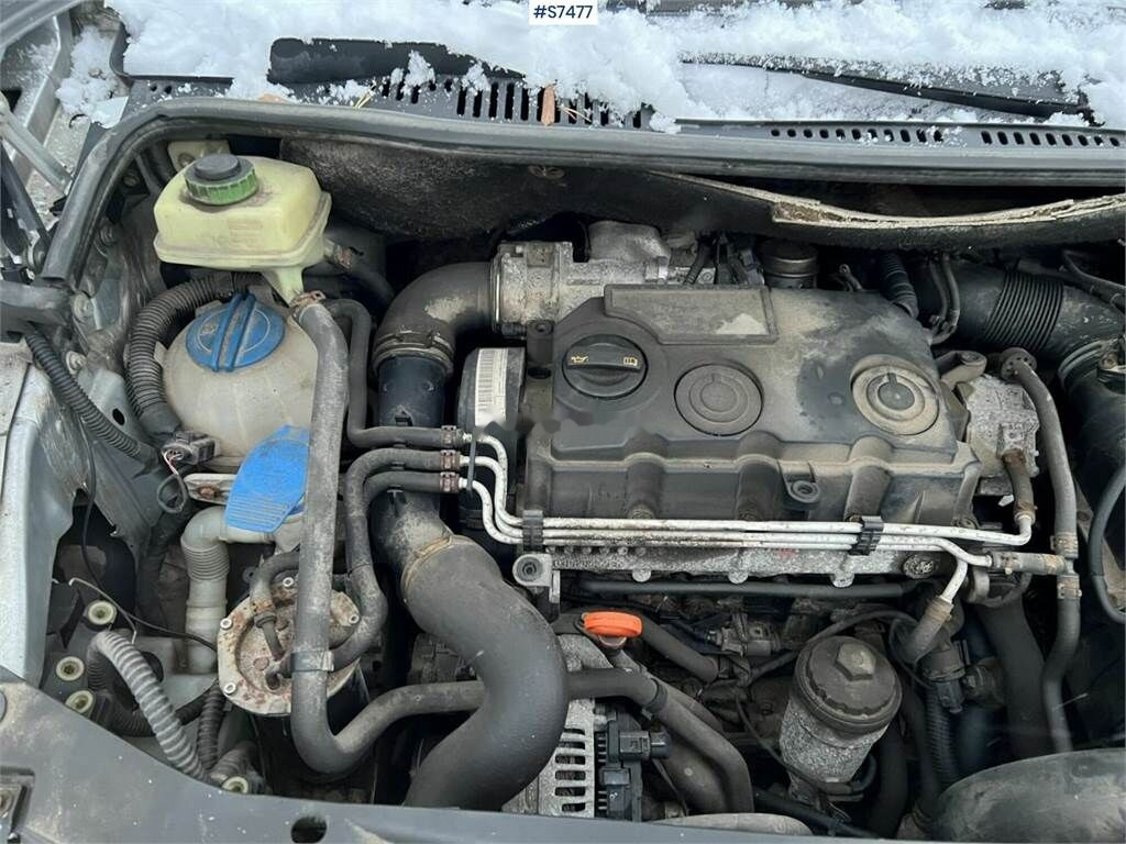 Furgão compacto Volkswagen Caddy, Summer and winter tires: foto 33