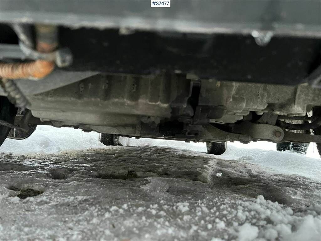 Furgão compacto Volkswagen Caddy, Summer and winter tires: foto 15
