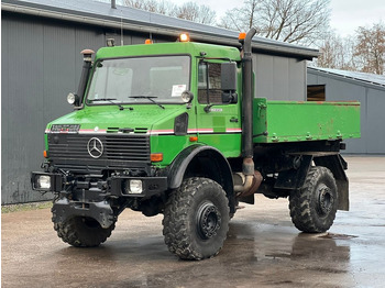 Unimog U 2450L EU1 BDF Zugmaschine AHK Hydraulik - Camião transportador de contêineres/ Caixa móvel: foto 1