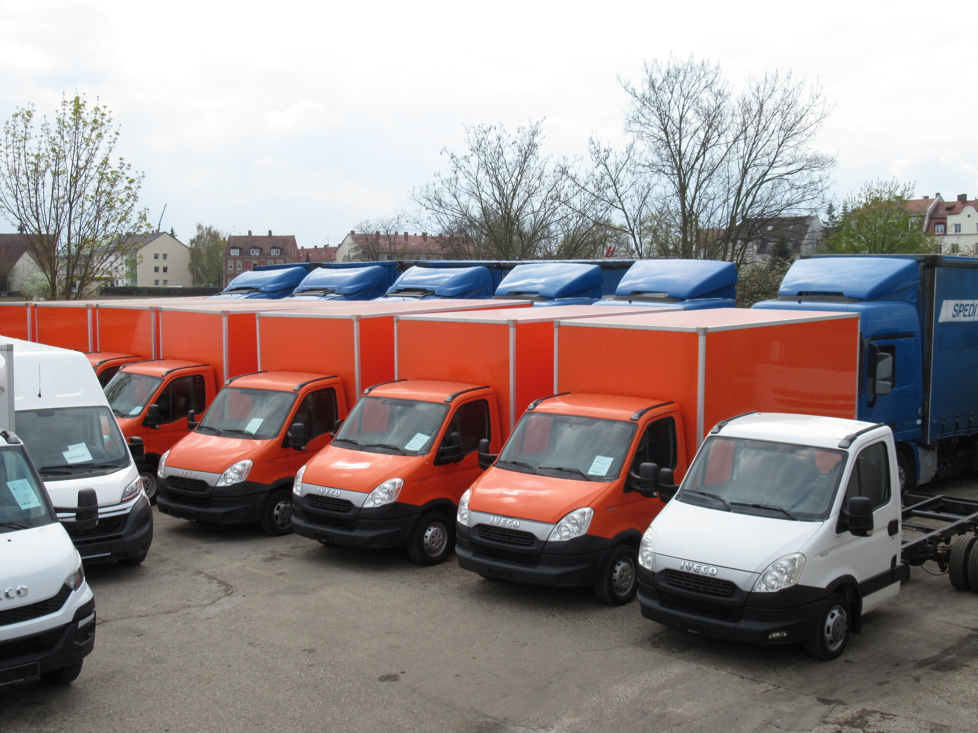 AutoStratis - Veículos comerciais - 4x2, diesel, caixa de velocidades: manual undefined: foto 2