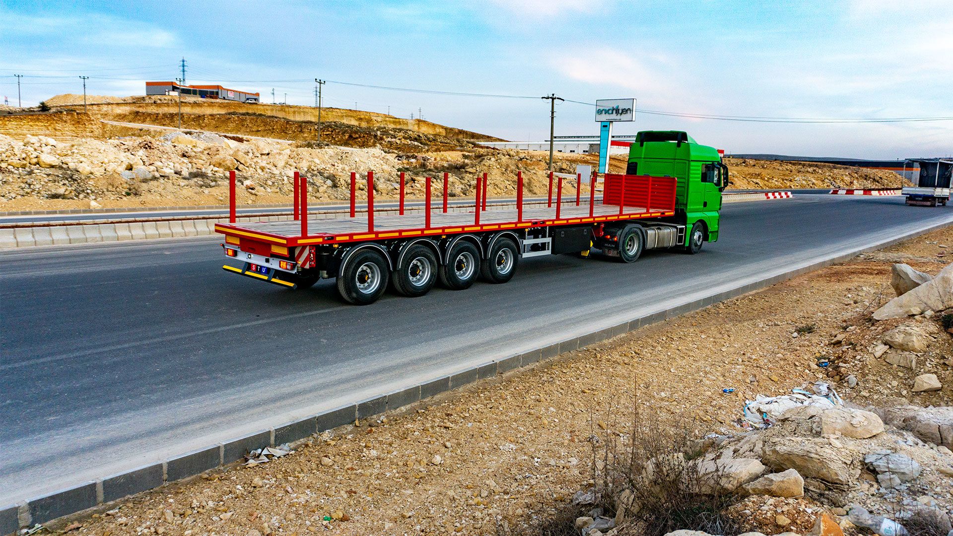 STU TRAILER DORSE ITHALAT IHRACAT LTD. STI. - veículos a venda undefined: foto 1