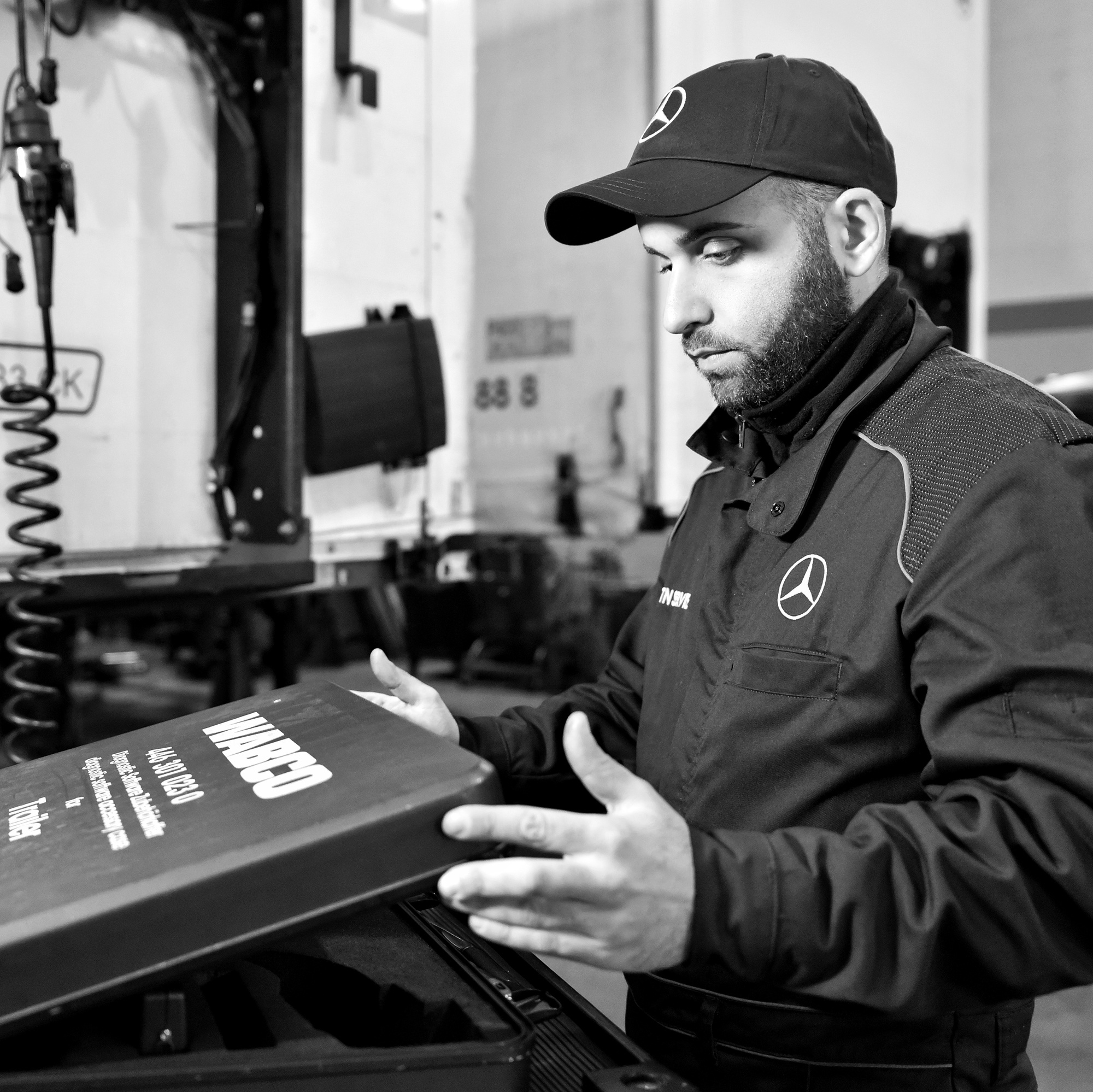 TN Service srl - veículos a venda undefined: foto 5