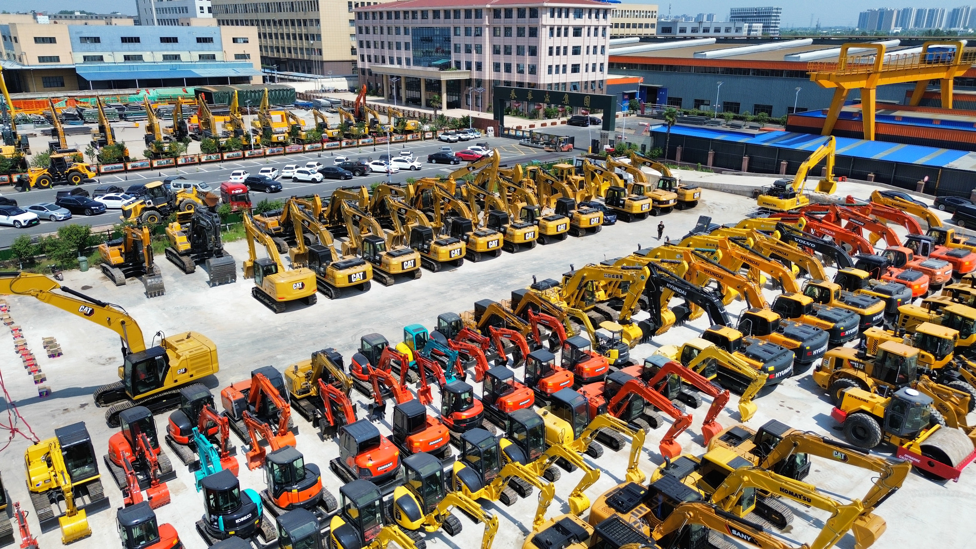 Toaks International Trading Company - Máquinas de construção LIUGONG - Euro 3 undefined: foto 3