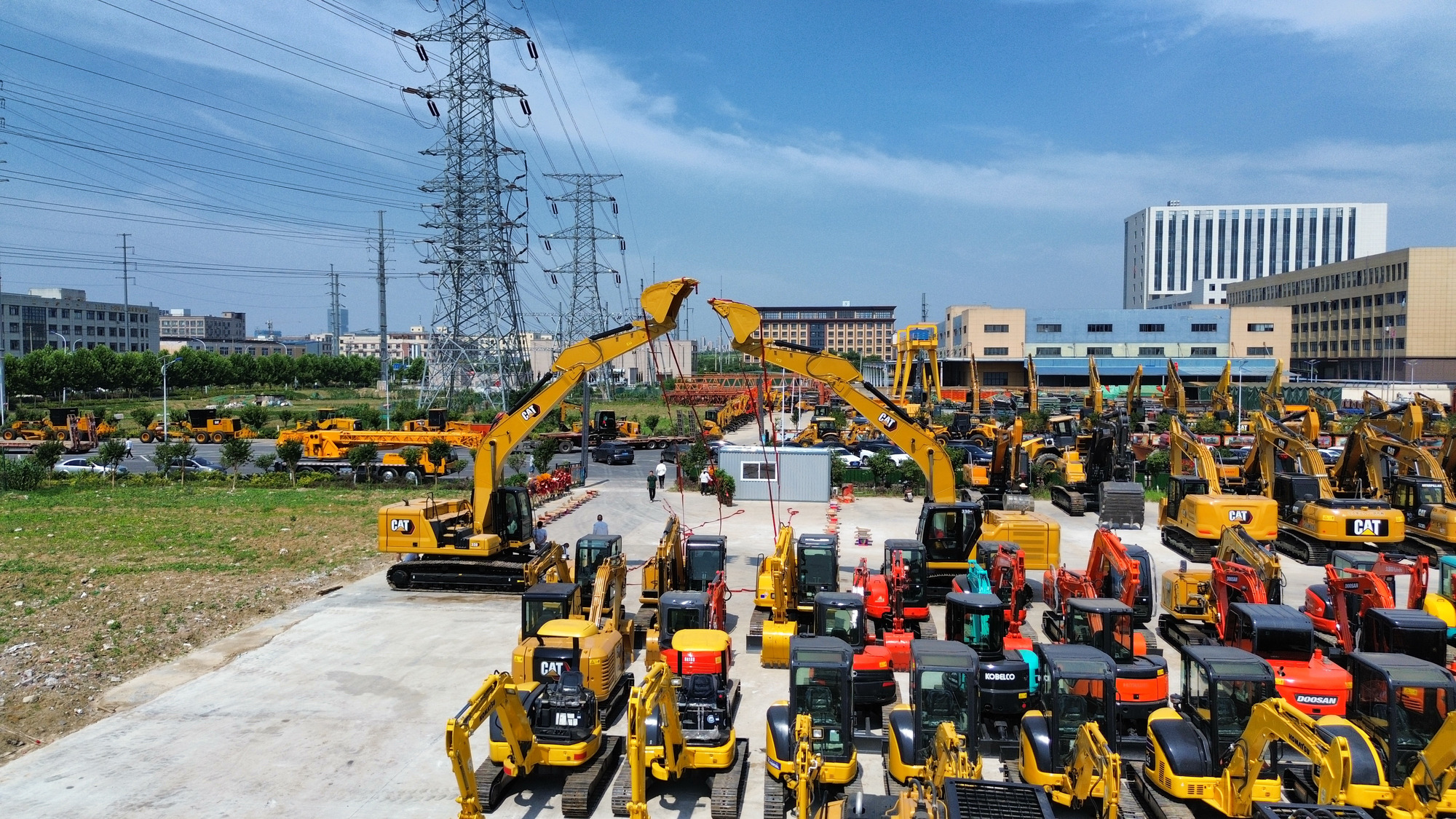 Toaks International Trading Company - Máquinas de construção LIUGONG - Euro 3 undefined: foto 4