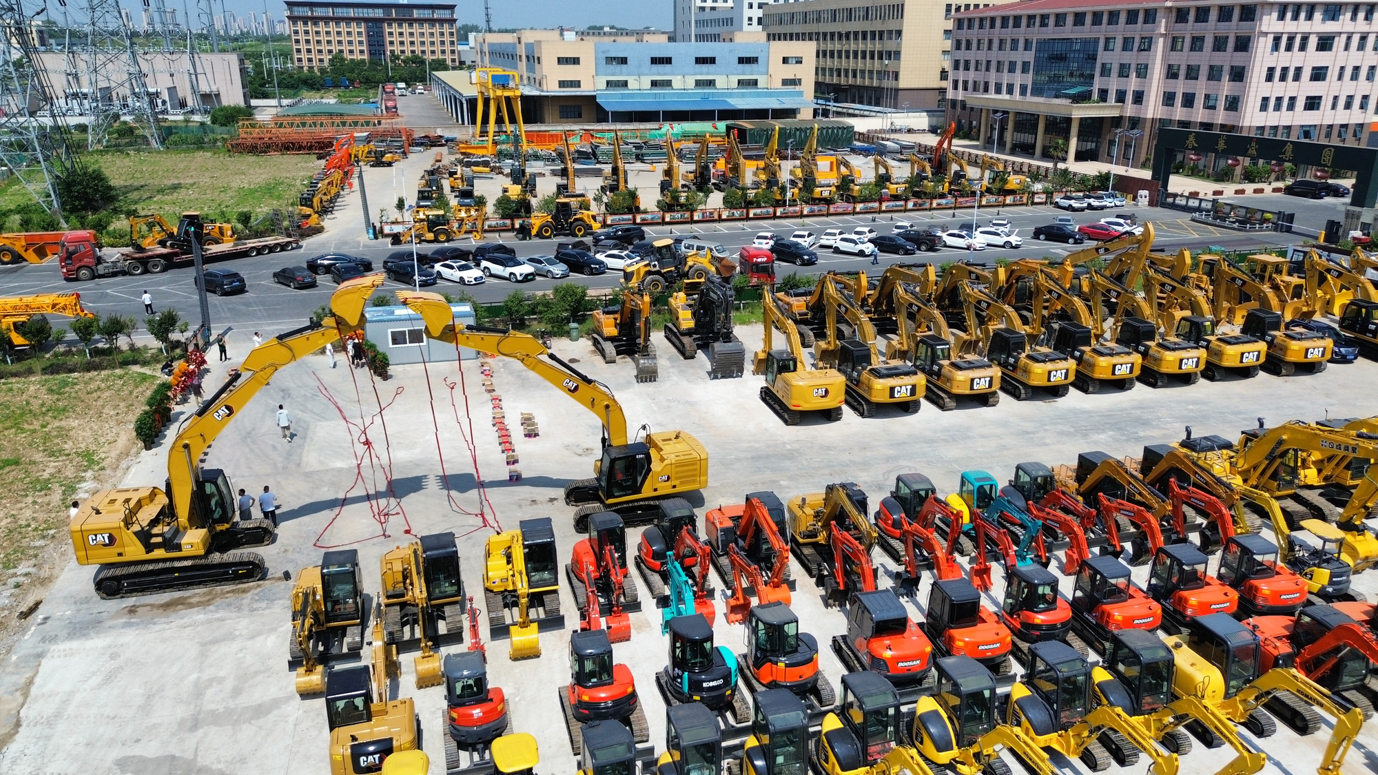 Toaks International Trading Company - Máquinas de construção LIUGONG - Euro 3 undefined: foto 1