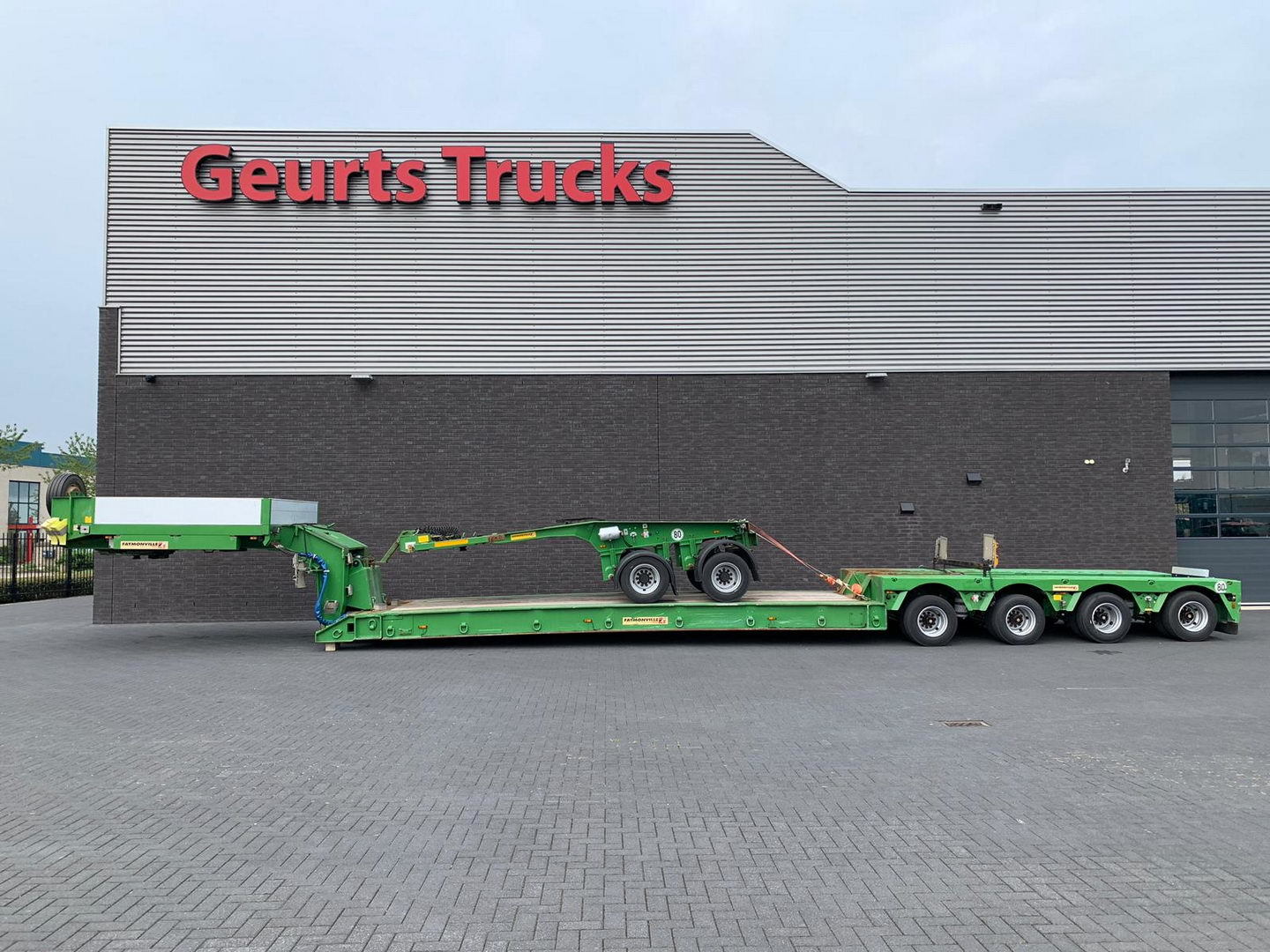 Geurts Trucks B.V. - Tractores undefined: foto 22