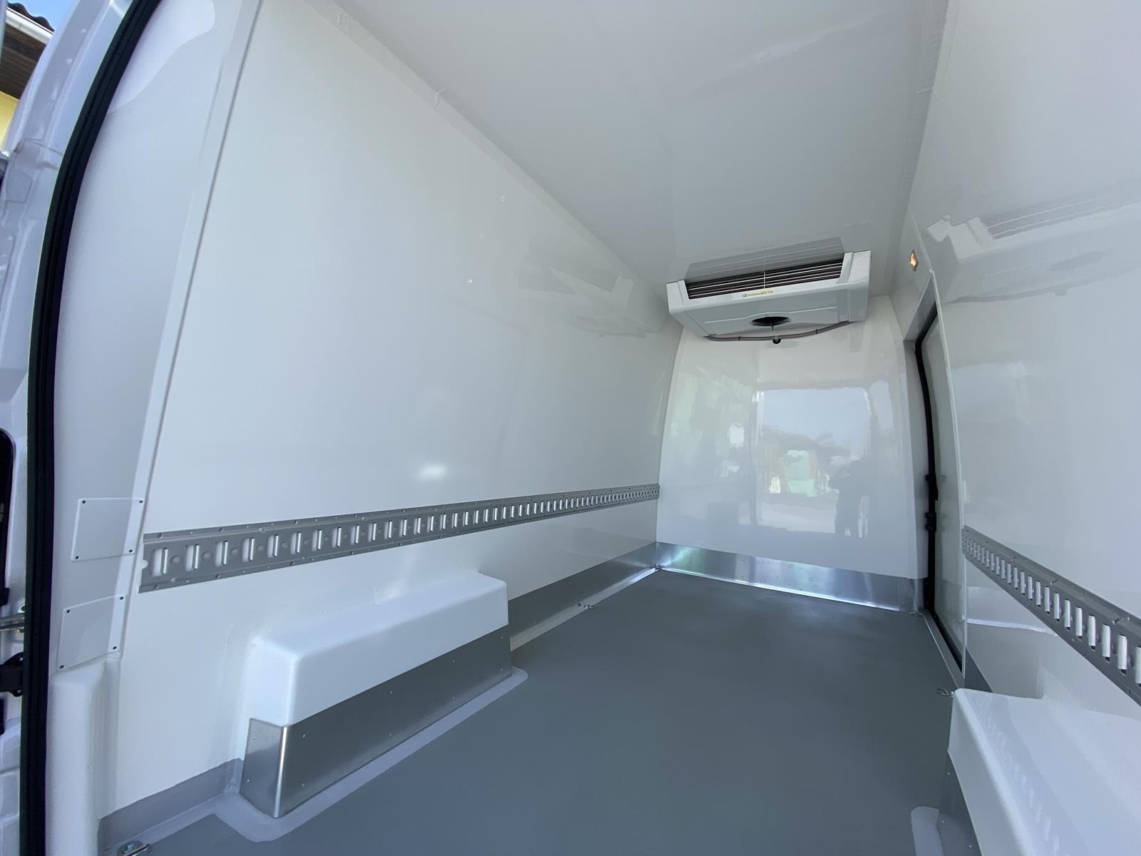 RINZ ROS d.o.o. (GmbH) - Veículos comerciais - diesel undefined: foto 20