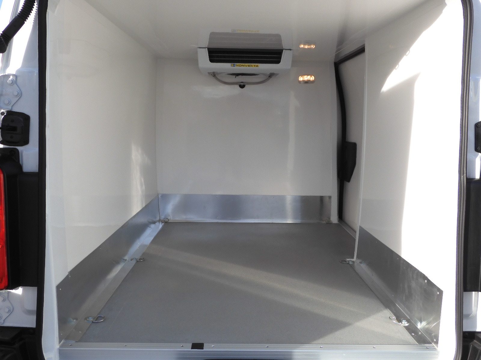 RINZ ROS d.o.o. (GmbH) - Veículos comerciais - diesel undefined: foto 55