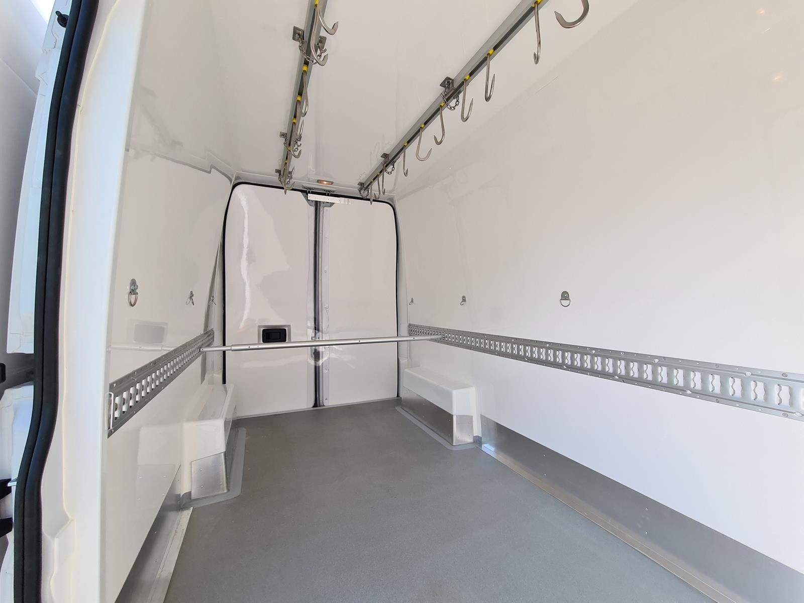 RINZ ROS d.o.o. (GmbH) - Veículos comerciais - diesel undefined: foto 38